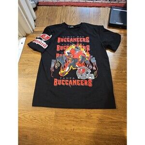 Men's Medium Pro Standard Black Tampa Bay Buccaneers Skeleton T-Shirt NFL